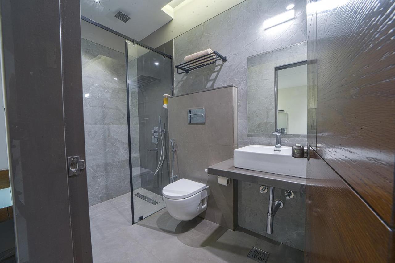 Hotel Devgiri Inn And Restaurant Sangli Bagian luar foto